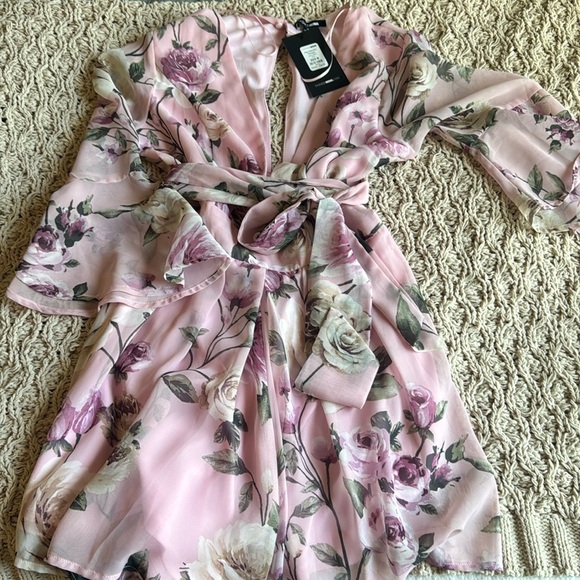 Floral Romper - Picture 4 of 6